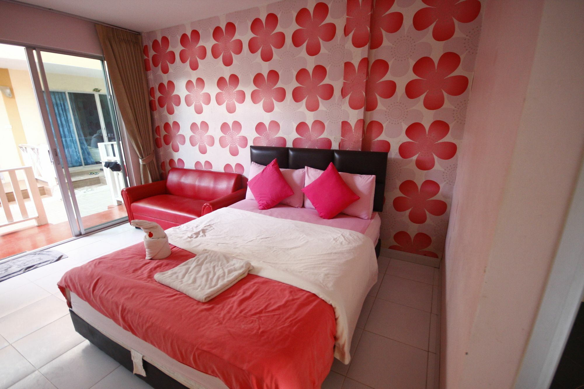 Tawaen Beach Resort Larn-sziget Kültér fotó