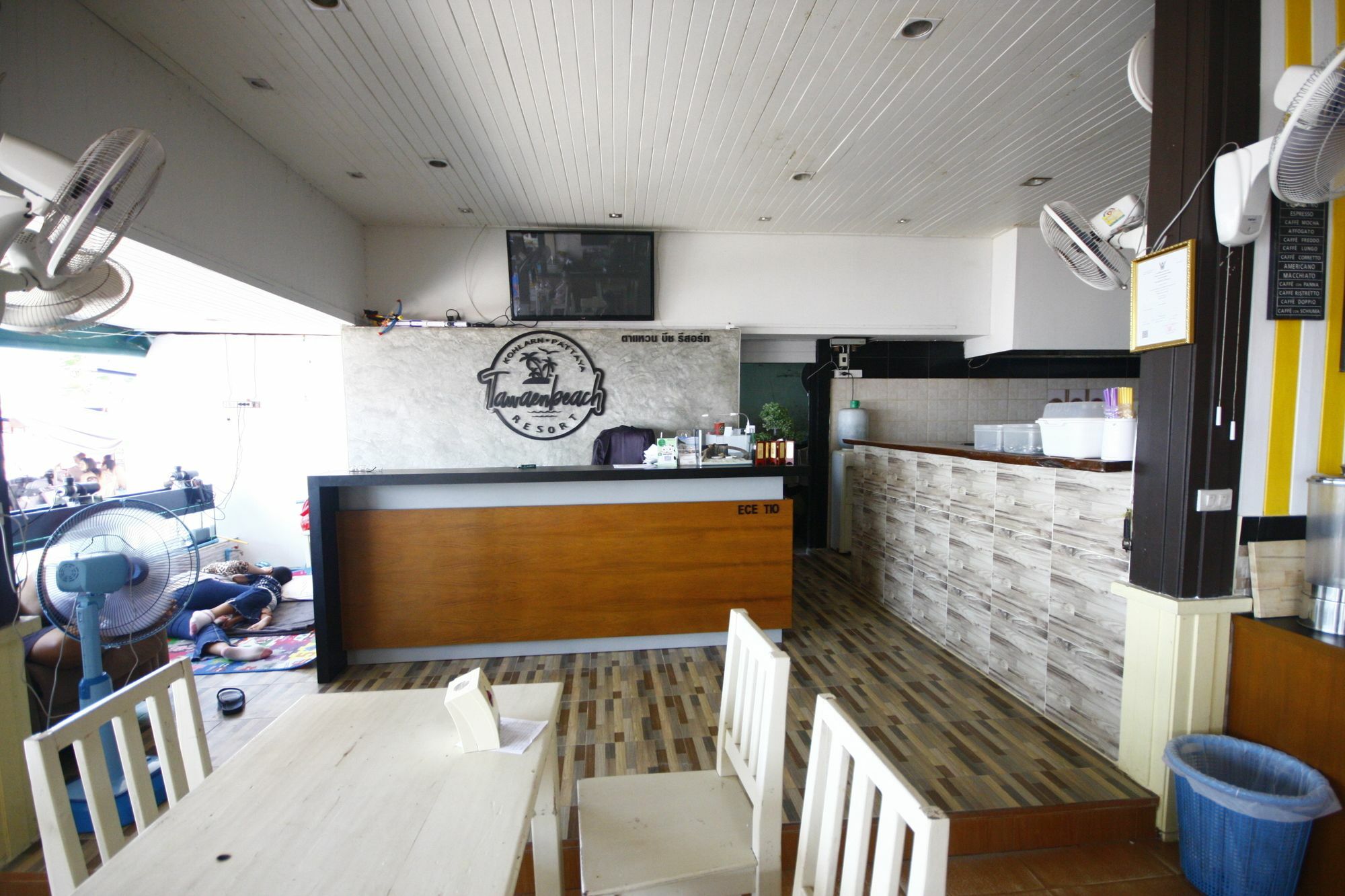 Tawaen Beach Resort Larn-sziget Kültér fotó